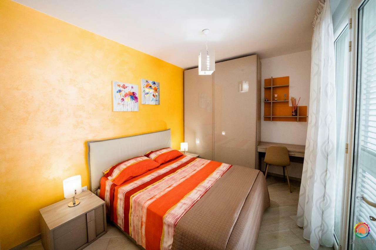 Perle Del Mare - Appartamenti Di Pregio 70M Spiaggia Pescoluse Marina Di Pescoluse Bagian luar foto